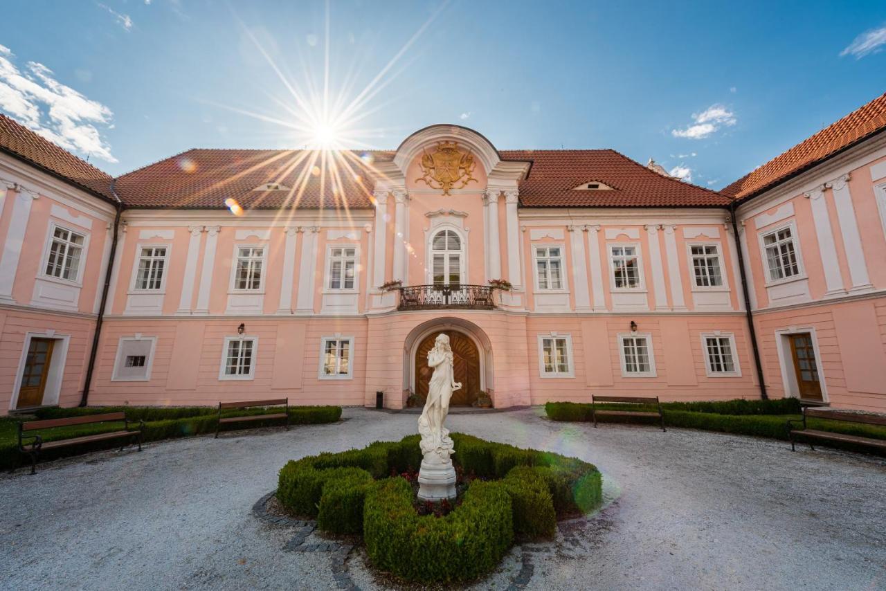 Hotel Zamek Hradek U Susice Exterior foto