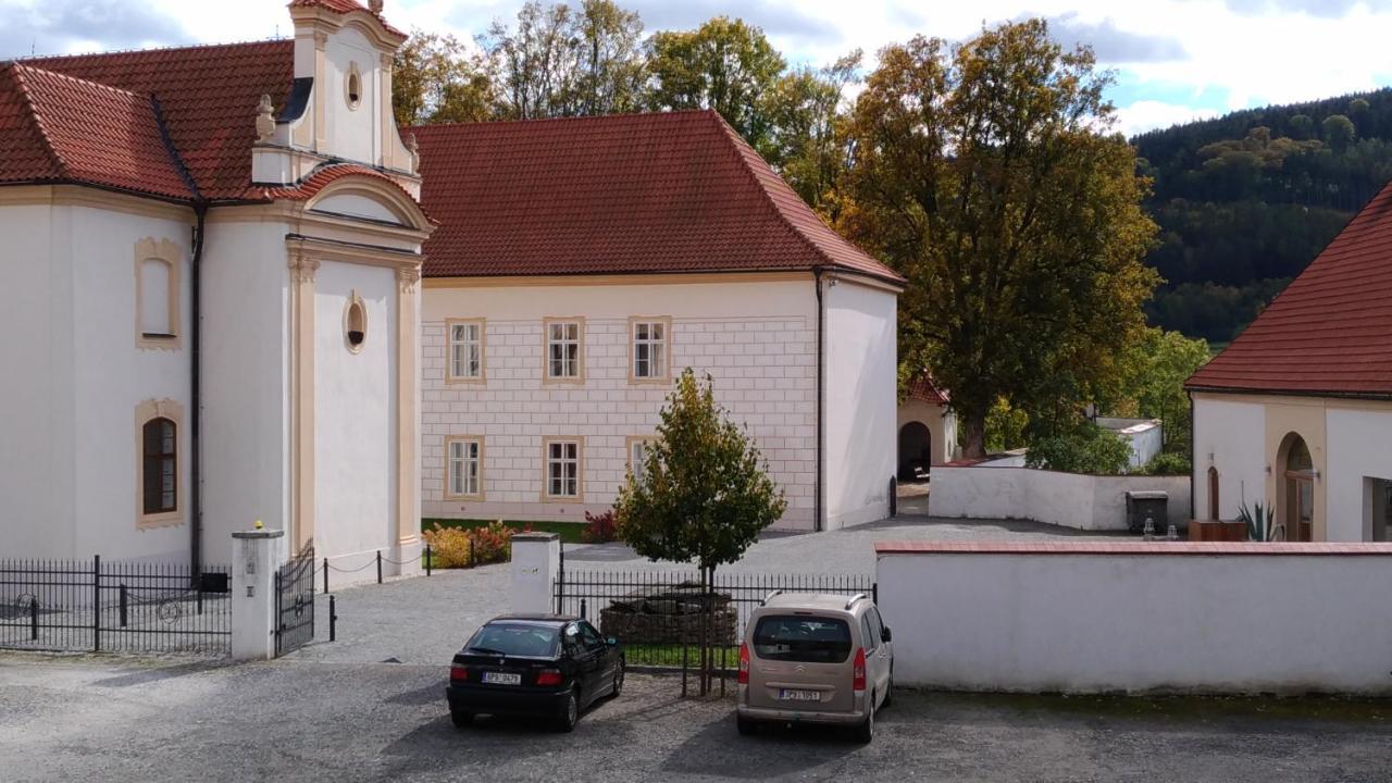 Hotel Zamek Hradek U Susice Exterior foto